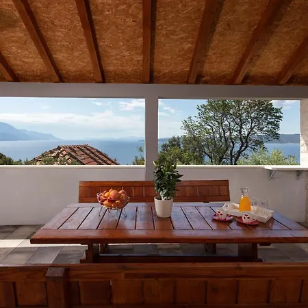 Holiday home Dajana Pisak